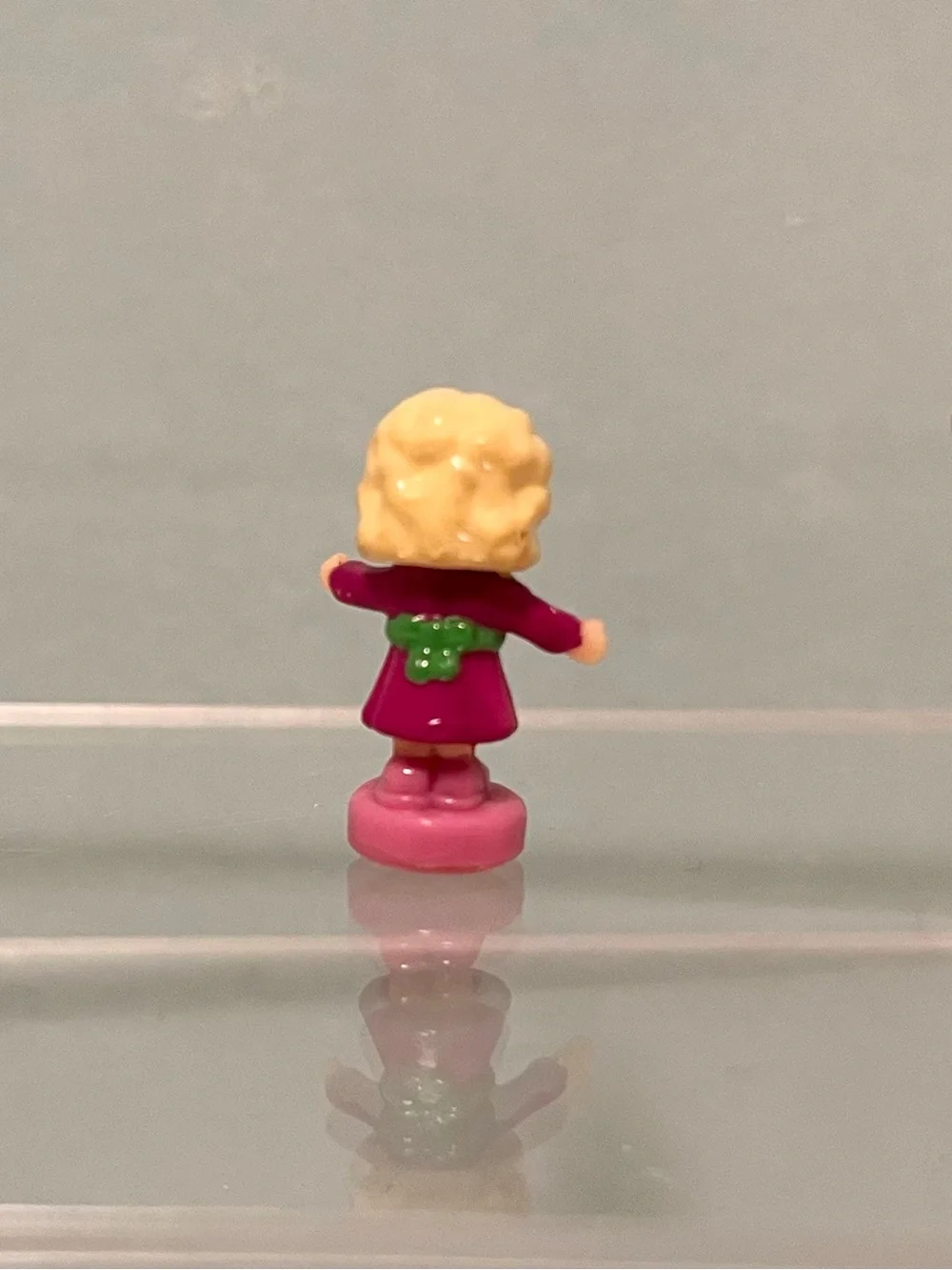 Vintage Polly Pocket 1996 Magical Movin’ Pollyville, magnetic Polly